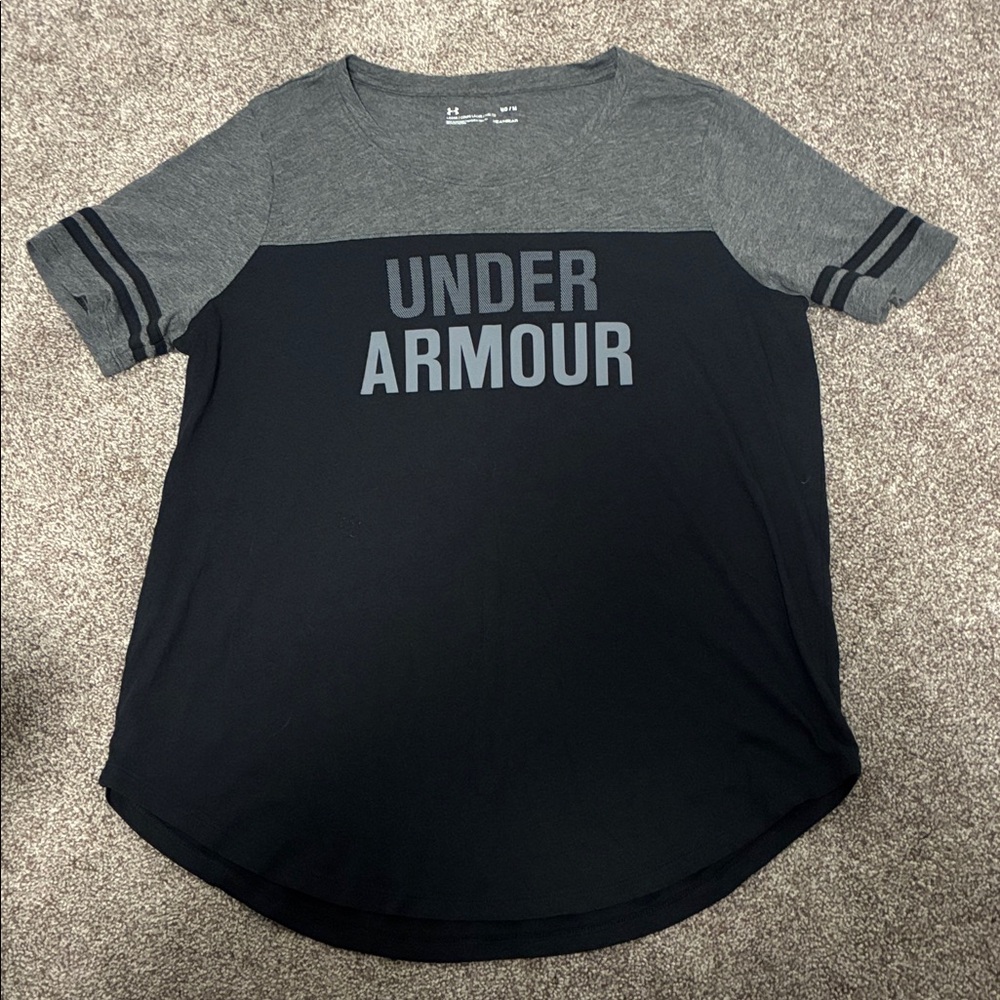 UNDER AMOUR Short Sleeve Tee with Silver Logo *grey/black* - Picture 2 of 7